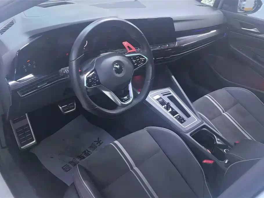 Volkswagen Golf 2021 280TSI DSG R-Line фото 12