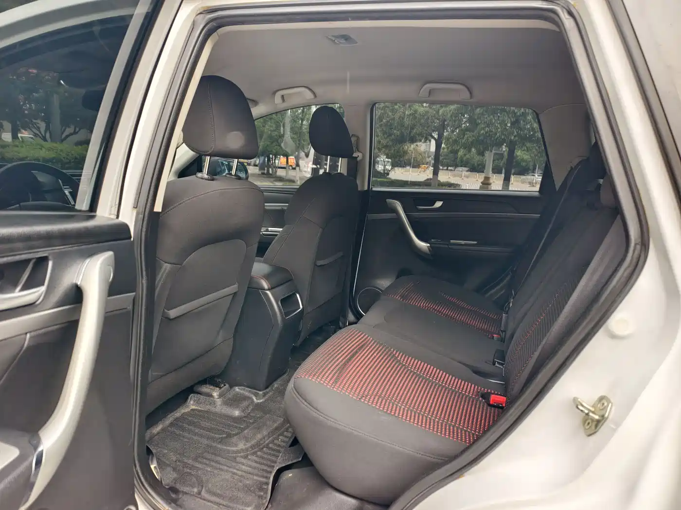 Haval M6 2017 1.5T Manual 2WD Urban фото 9