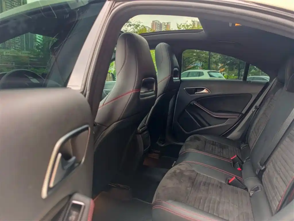 Mercedes-Benz CLA (Import) 2017 Facelift CLA 220 4MATIC фото 12