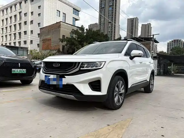 Geely Okavango 1.8TD DCT, Флагман, 7 мест