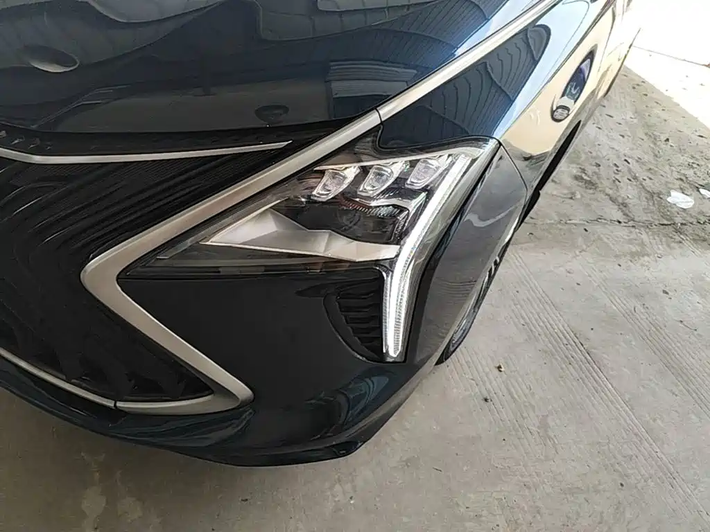Dongfeng Fengxing Fengxing Yacht 2022 2022 1.5T DCT Chase the Wind Edition
