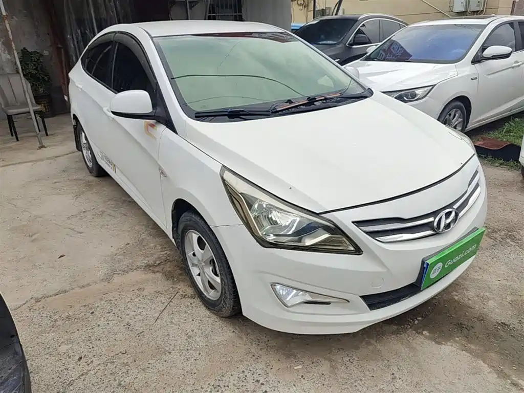 Hyundai Verna 2016 1.4L Automatic Smart GLS фото 4