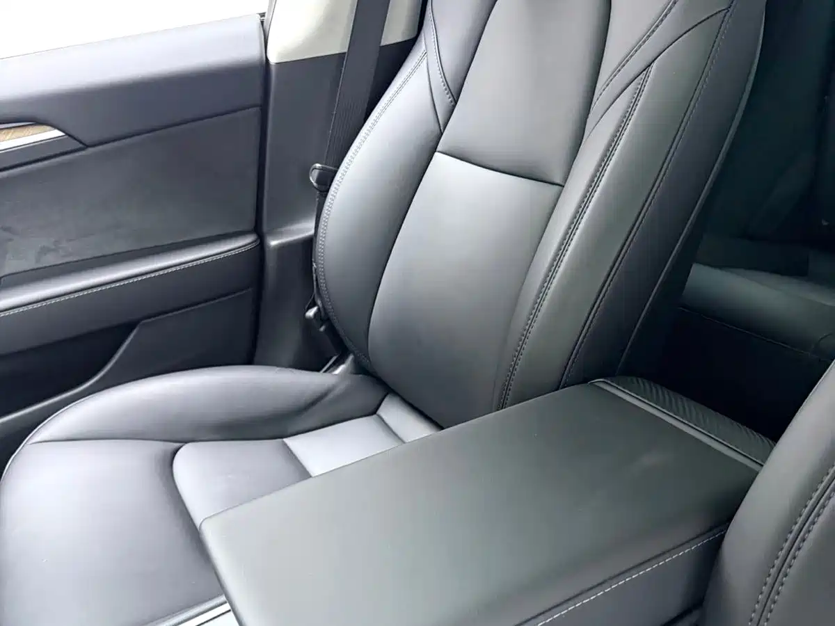 Фото 7 - Tesla Model 3