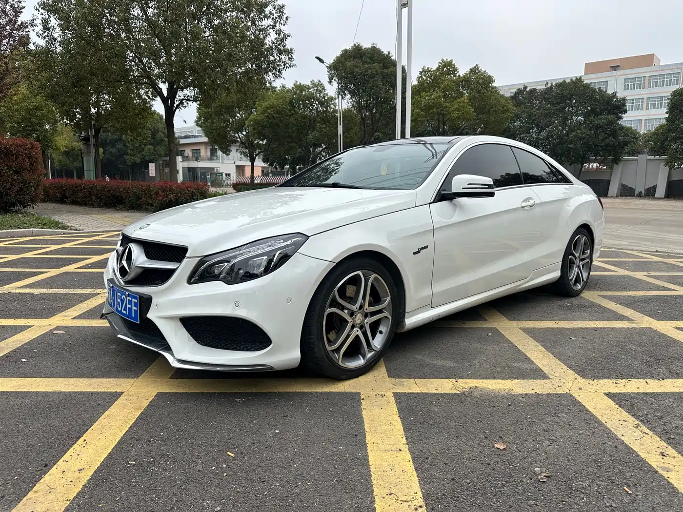 Mercedes-Benz E-Class (Import) 2014 E 260 Coupe