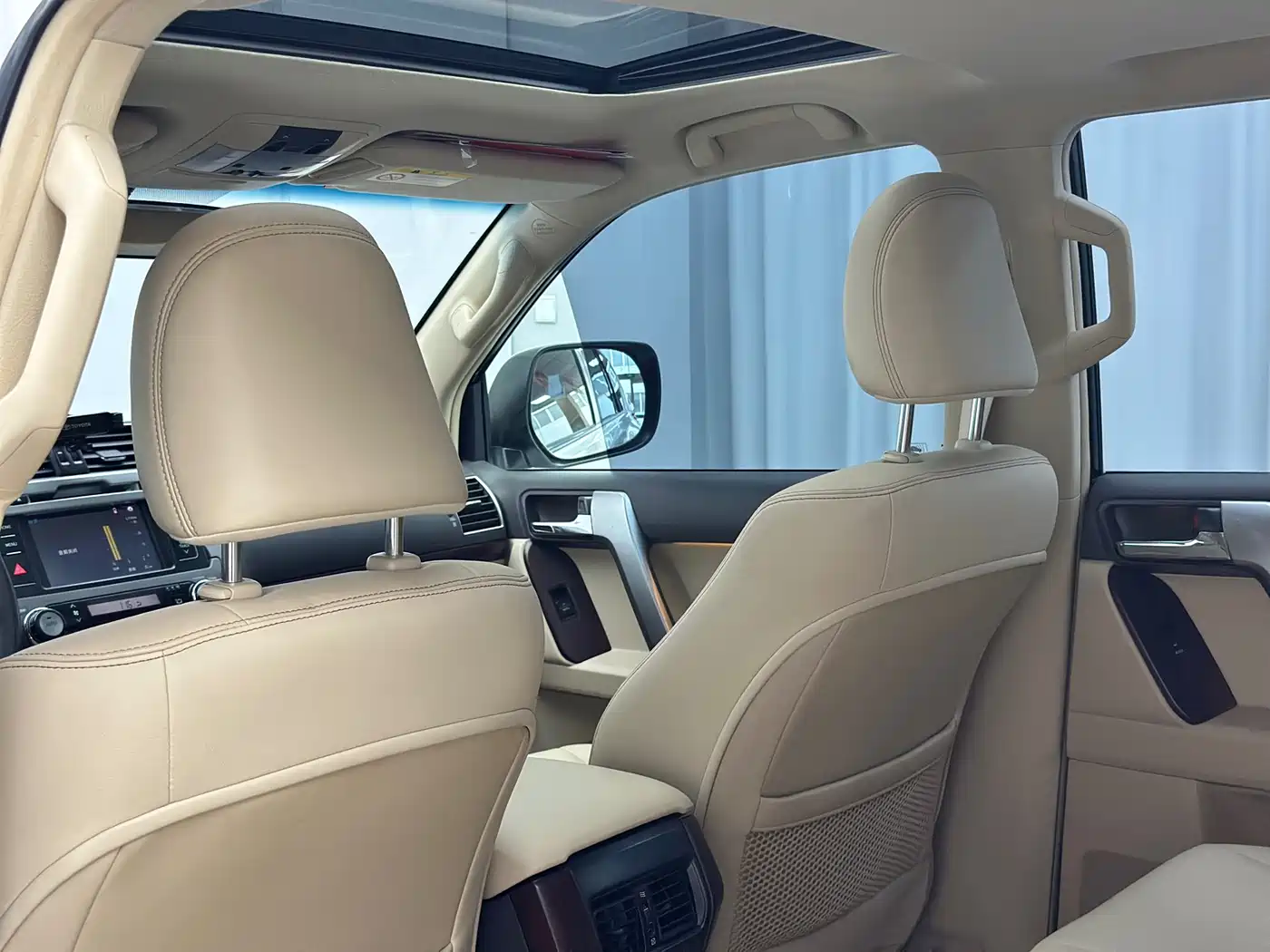 Toyota Prado 2016 3.5L Auto TX-L фото 30