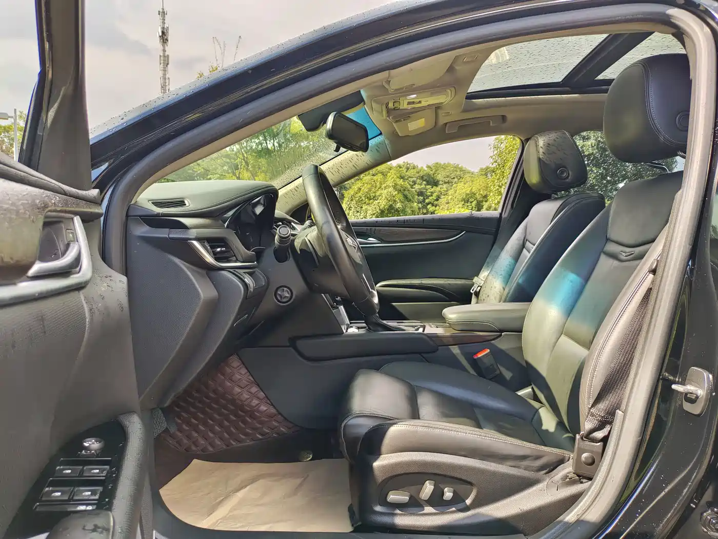 Photo 12 - Cadillac XTS