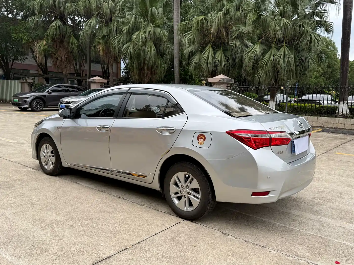 Toyota Corolla 2014 1.6L CVT GL-i фото 7