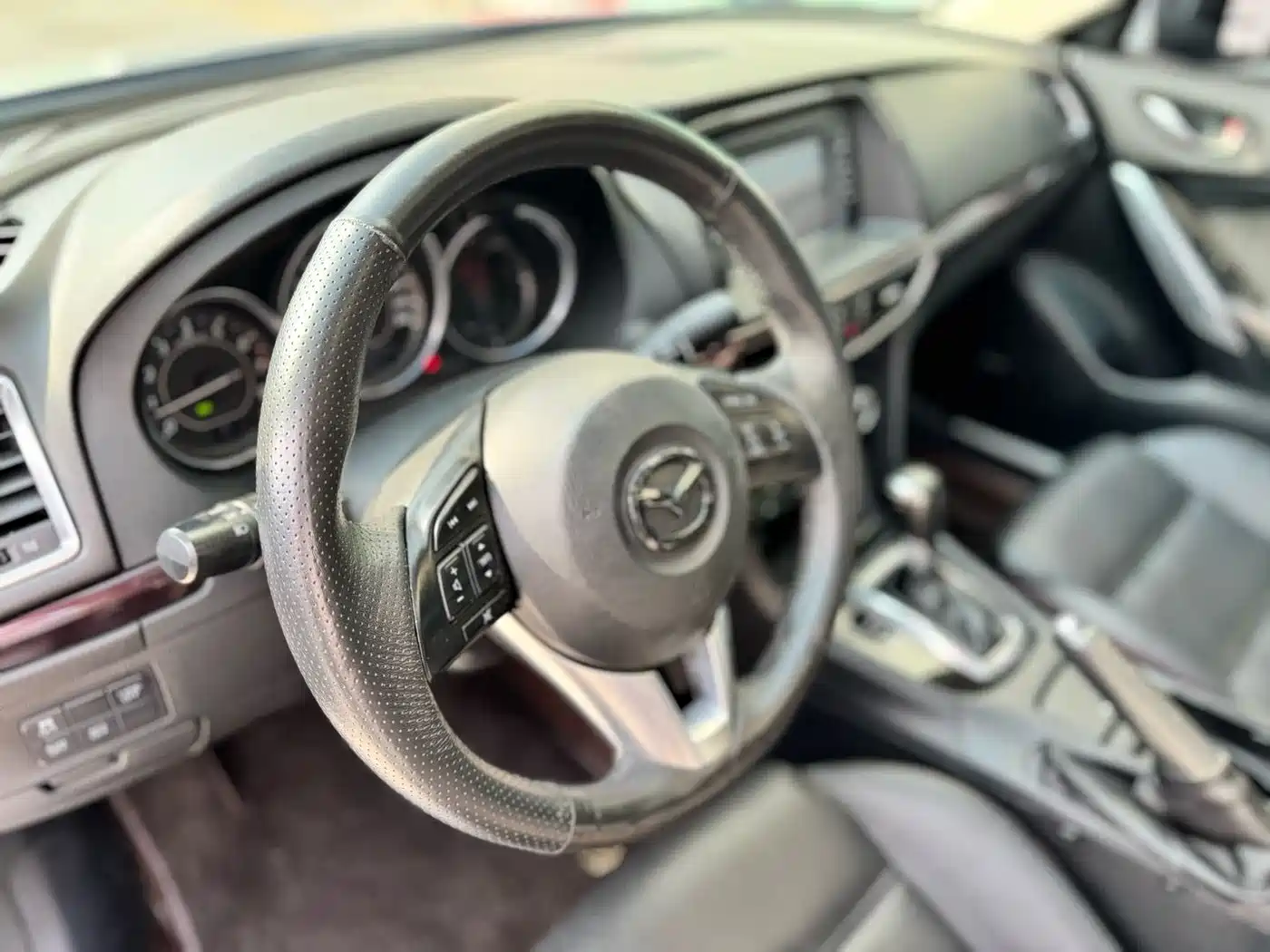Mazda Atenza 2015 2.5L Skyactiv Prestige Edition фото 14