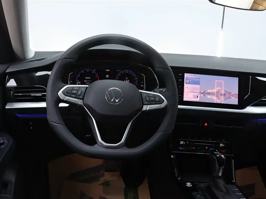Volkswagen Passat 2026 Outstanding Edition 380TSI Dragon Glory Version фото 28