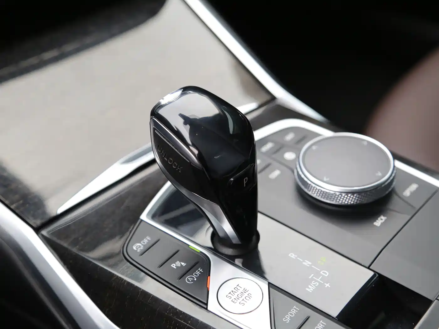 BMW 3 Series 2020 325Li M Sport Package фото 7