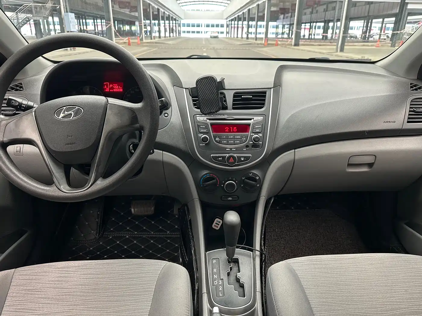Hyundai Verna 2014 1.4L Automatic Smart GLS фото 13