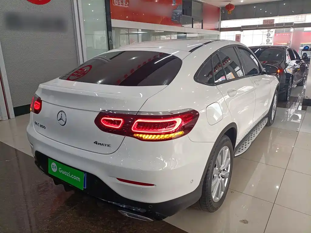 Mercedes-Benz GLC Coupe 2021 GLC 260 4MATIC Coupe SUV фото 5