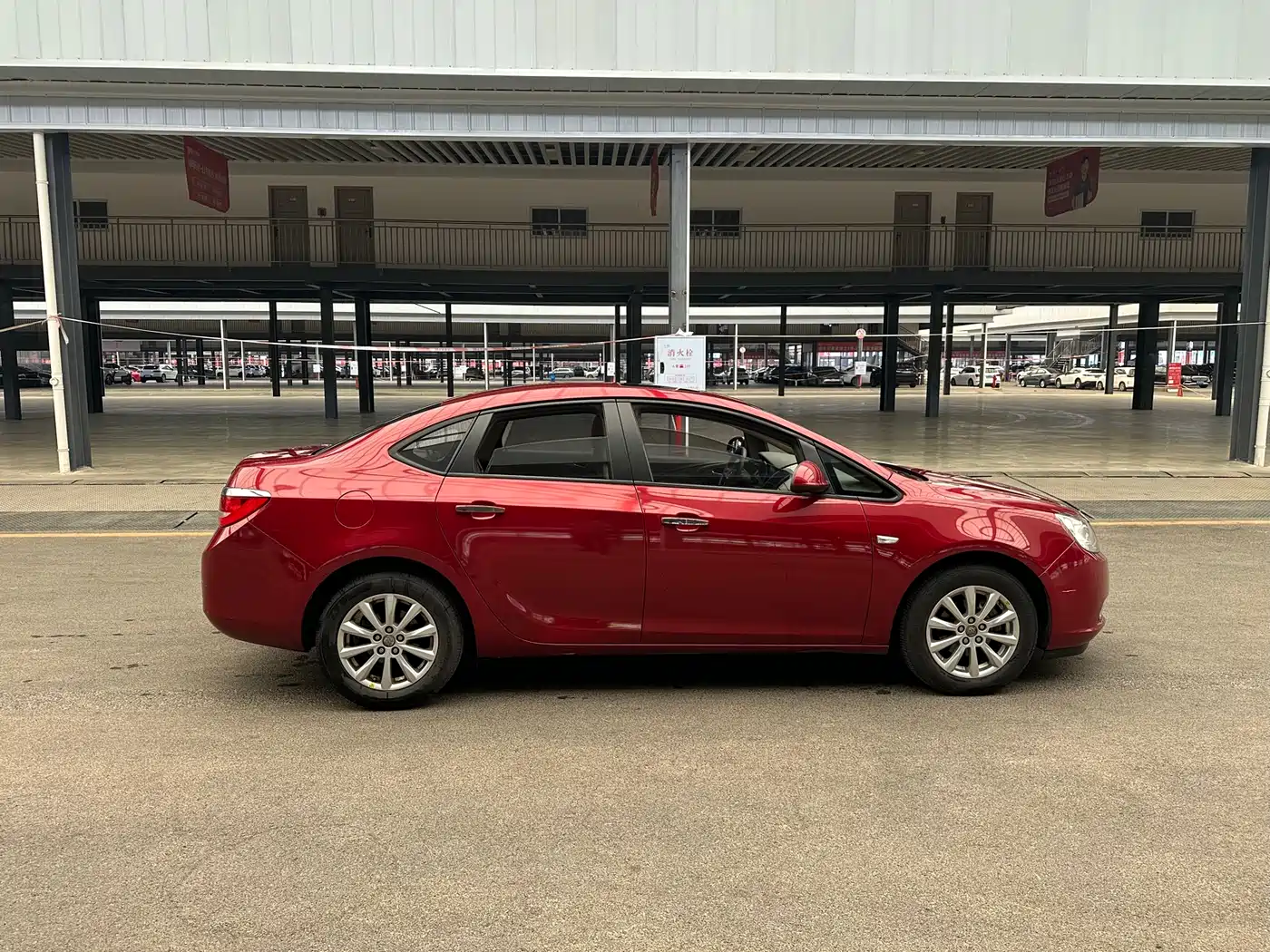 Buick Excelle 2013 GT 1.6L Automatic Fashion Edition фото 4