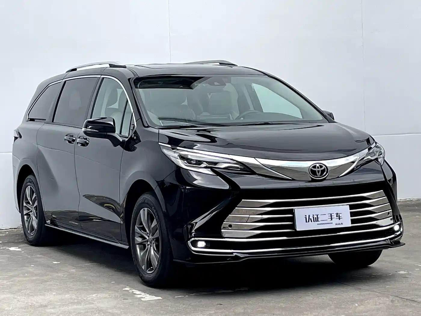 Toyota Sienna 2026 Model 2.5L Hybrid 2WD Comfort Edition фото 4