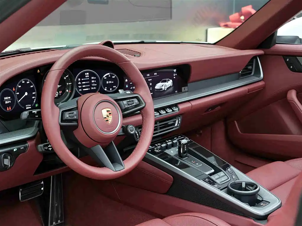 Porsche 911 2023 Carrera Cabriolet 3.0T фото 9