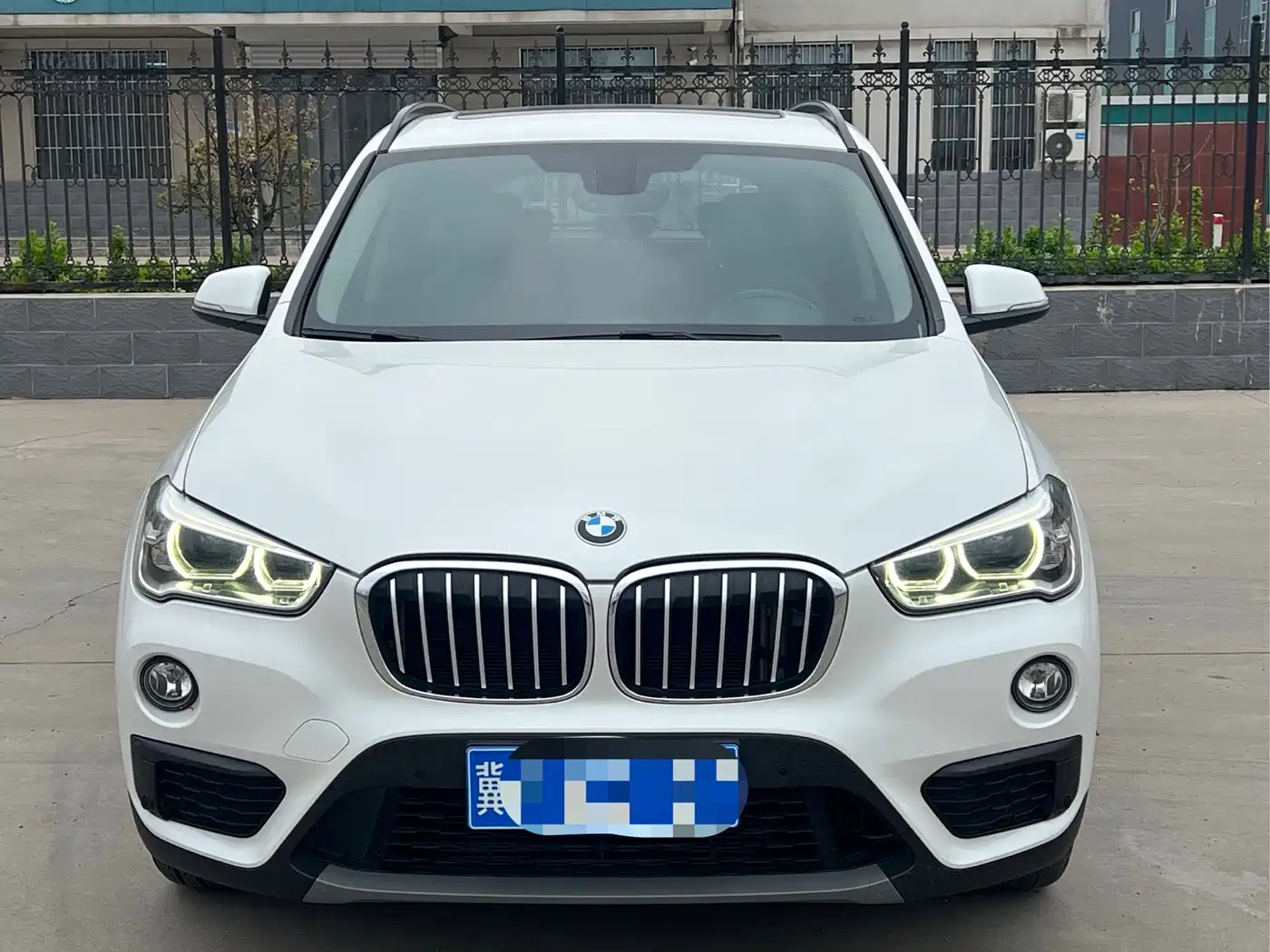 BMW X1 2016 sDrive18Li Premium Model фото 2
