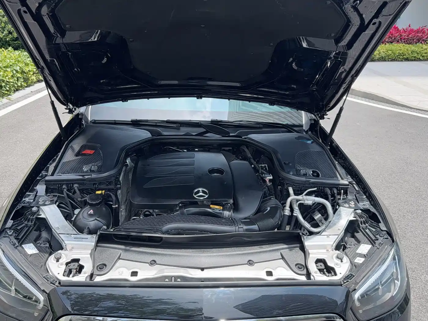 Mercedes-Benz E-Class 2022 Second Facelift E 300 L Luxury фото 10