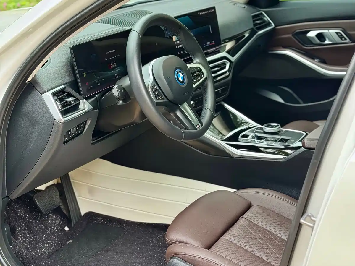 Фото 7 - BMW i3
