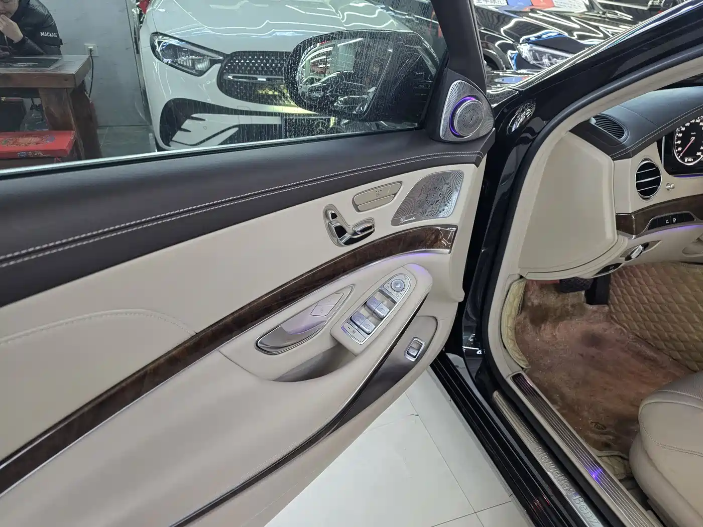 Mercedes-Benz S-Class 2014 S 320 L Luxury фото 12