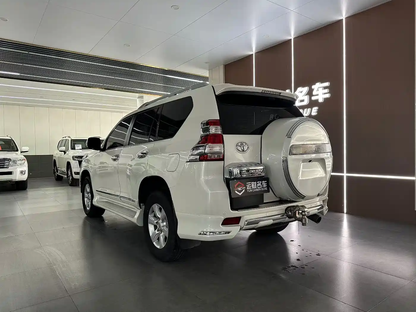 Toyota Prado (Import) 2014 2.7L Automatic Luxury фото 7