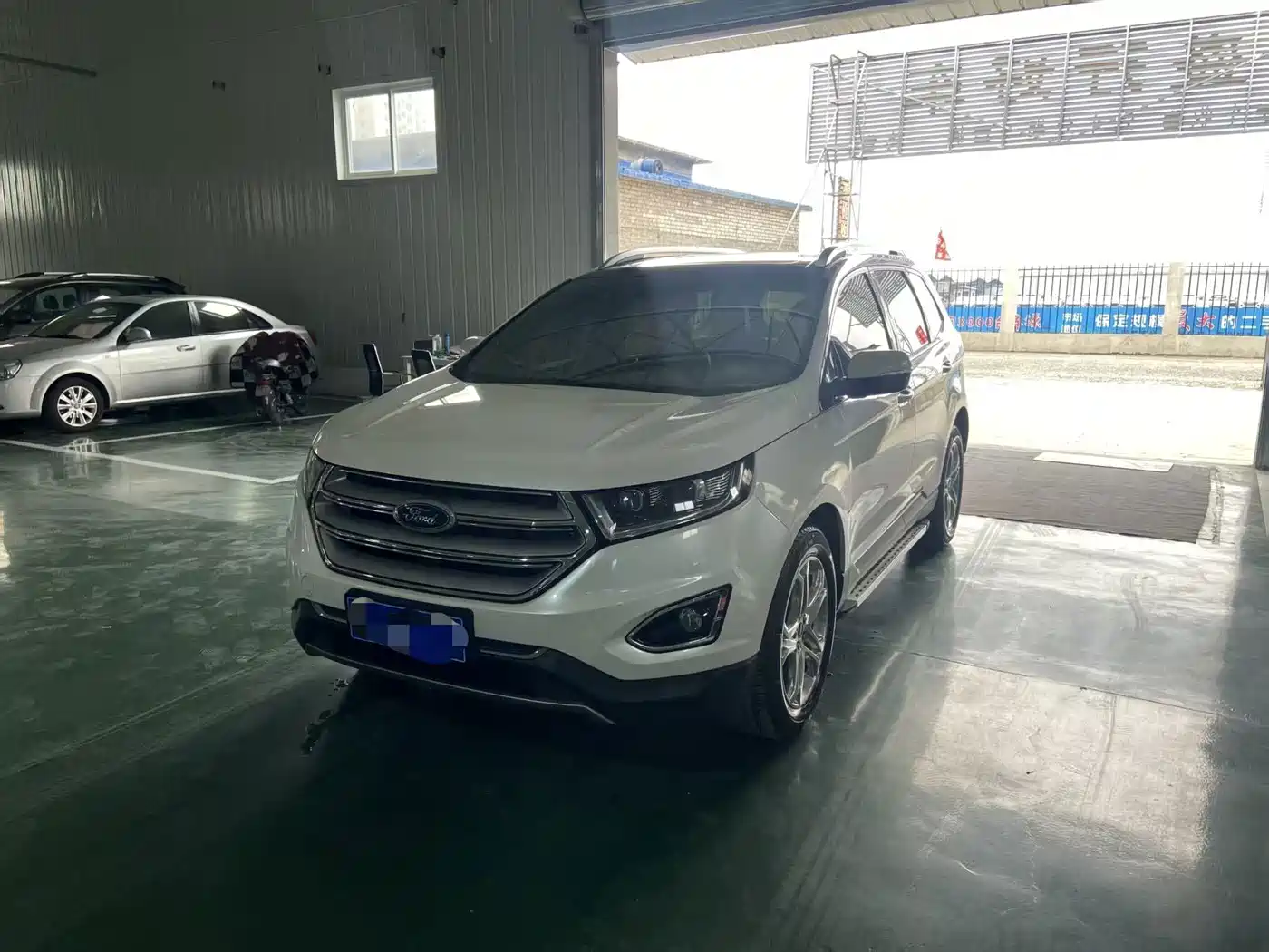 Ford Edge 2017 2016 EcoBoost 245 2WD Luxury 7-Seater