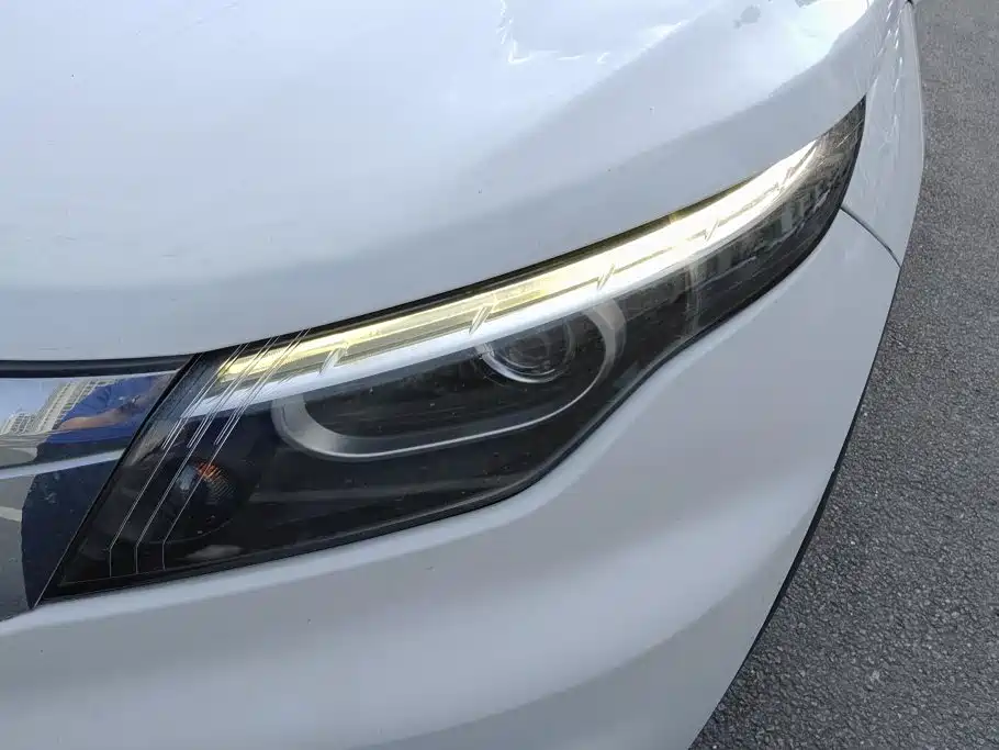 Qoros 5 2017 2017 1.6T Auto Premium