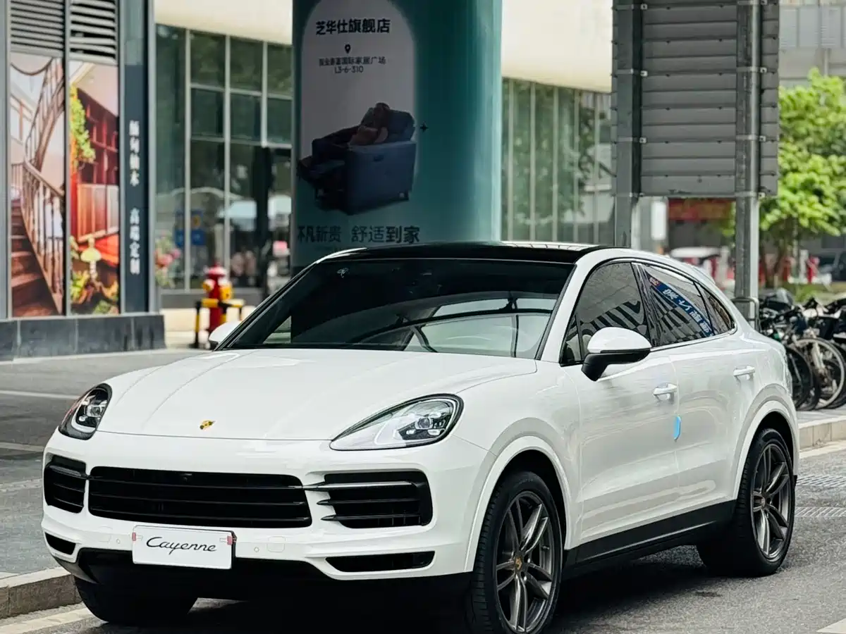 PORSCHE CAYENNE