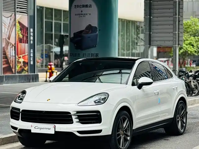 PORSCHE CAYENNE 2023