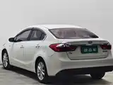 صورة 6 - Kia K3