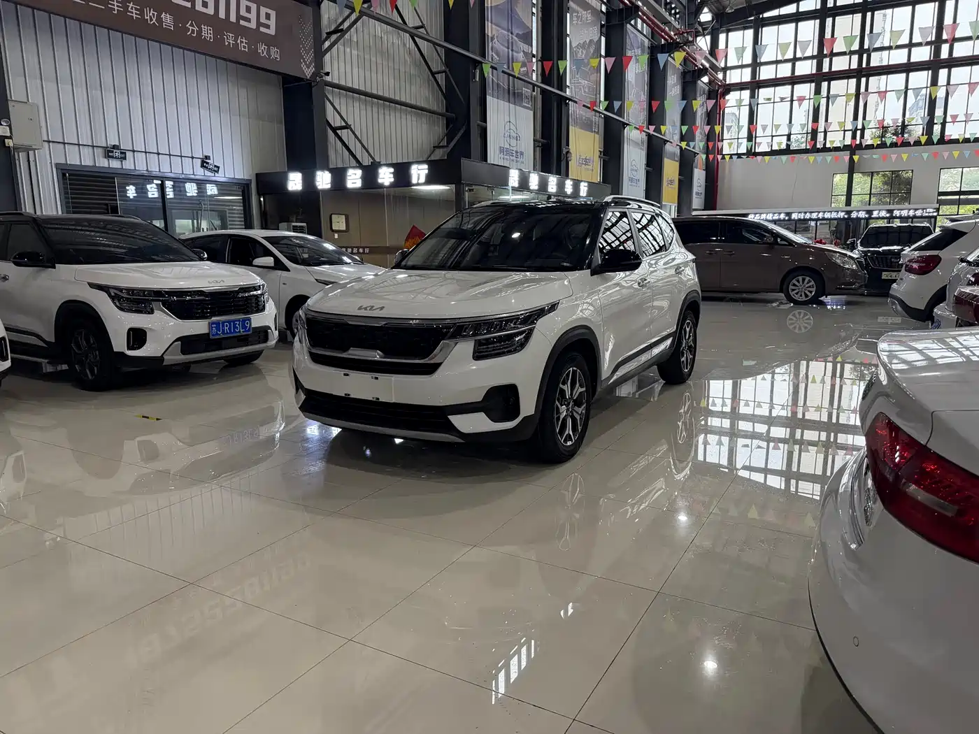 Kia KX3 Smart Run 2021 1.5L CVT Fashion Edition