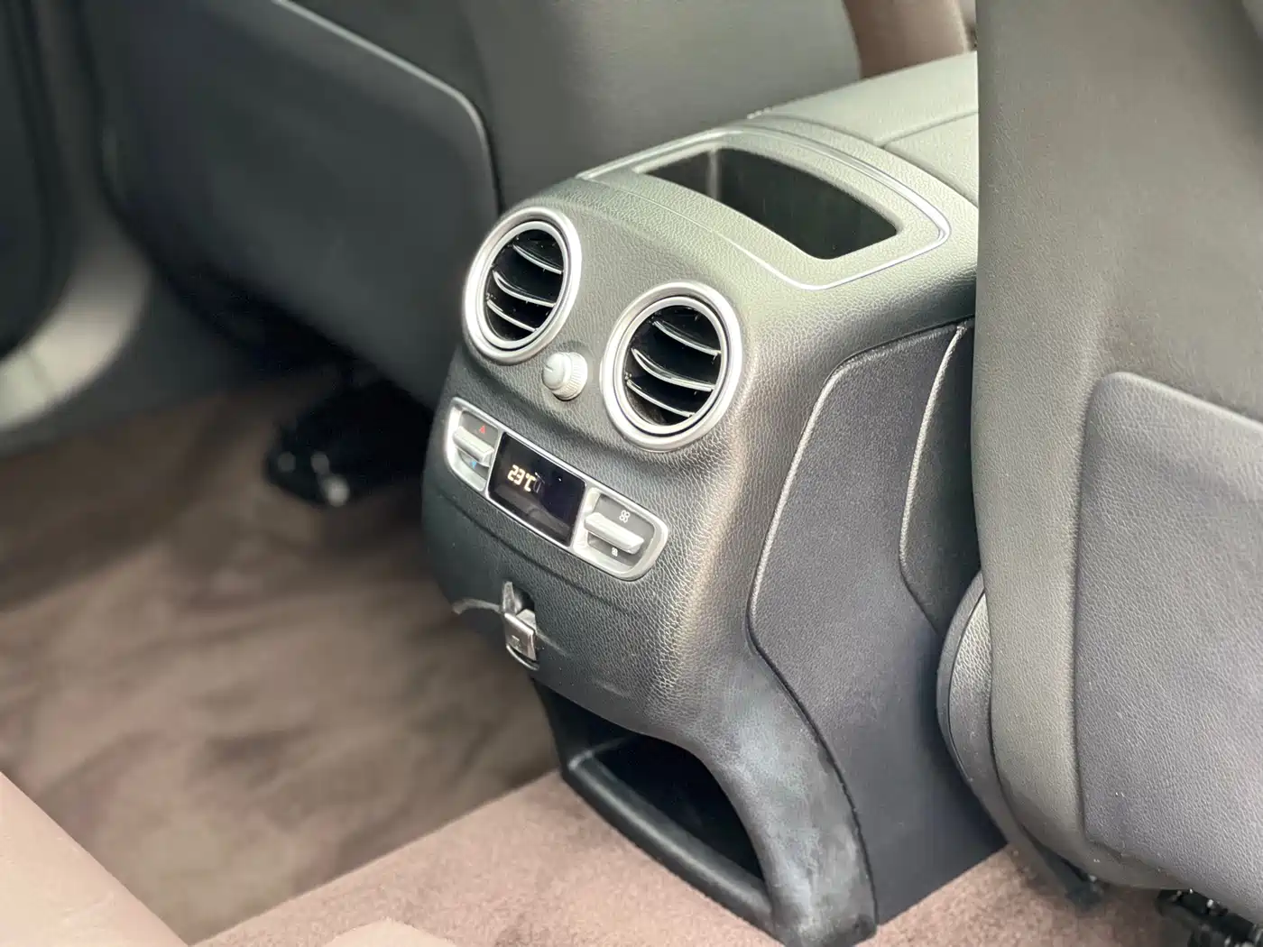 Mercedes-Benz GLC 2021 GLC 260 L 4MATIC Luxury фото 24