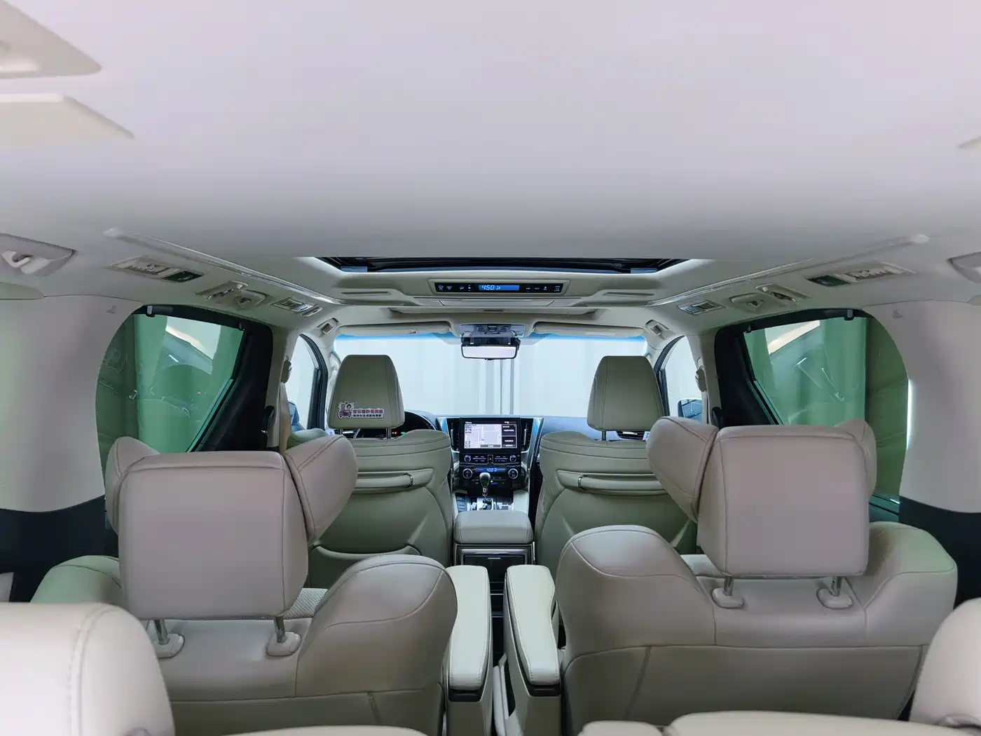 Фото 9 - Toyota Vellfire