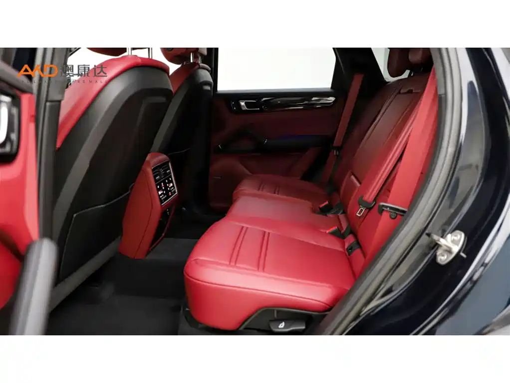 Фото 7 - Porsche Cayenne