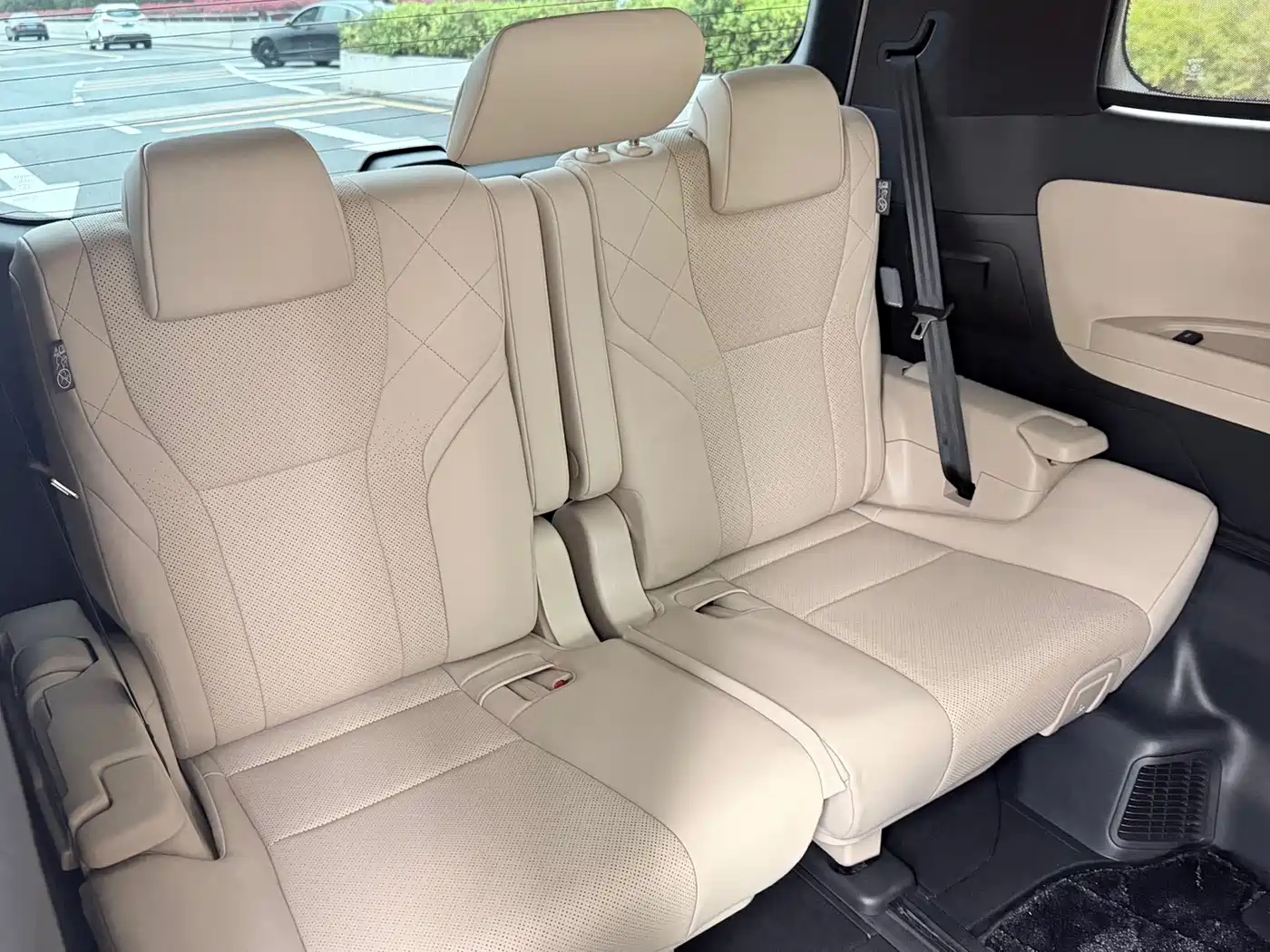 Toyota Alphard 2024 Hybrid 2.5L Prestige Edition фото 9