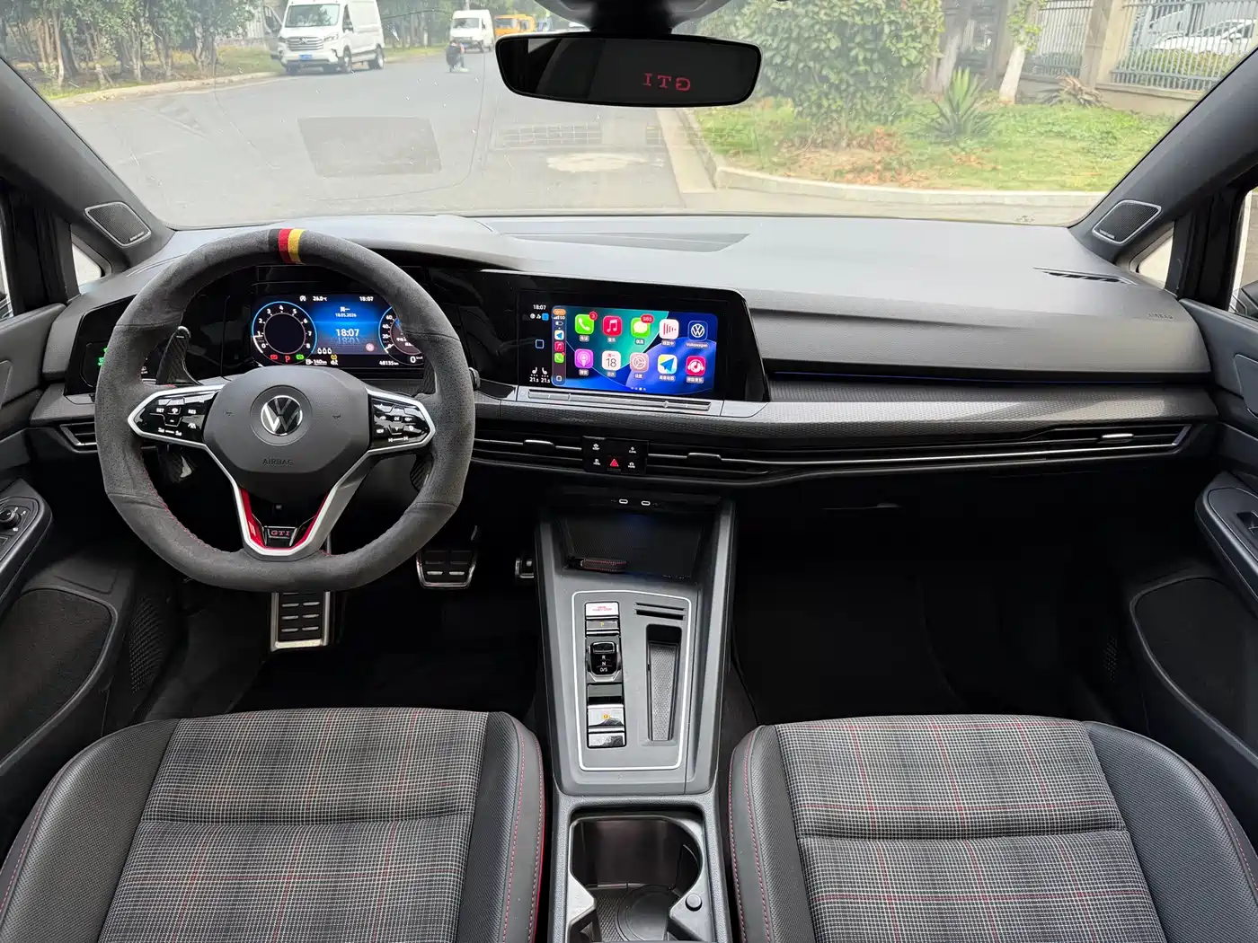 Volkswagen Golf GTI 2021 380TSI DSG GTI фото 8