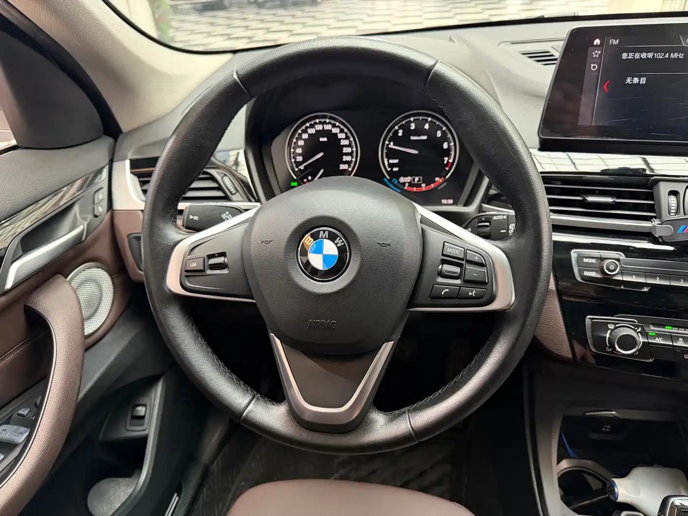 BMW X1 2022 sDrive20Li Fashion фото 14