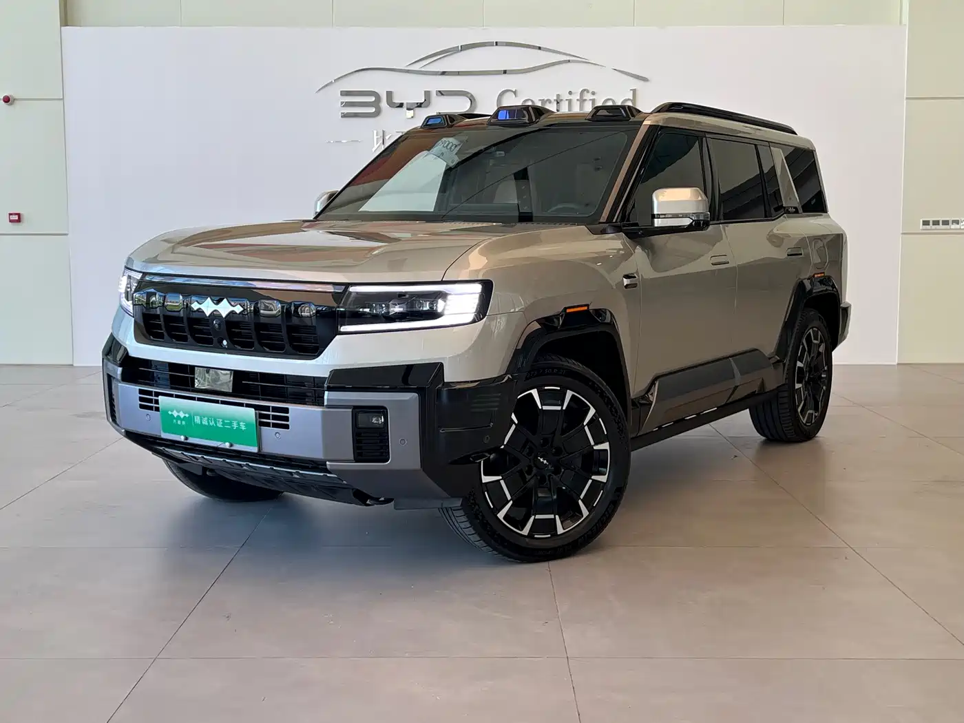 Fang Cheng Bao Leopard 8 2025 2025 Zhiyong Flagship 6-Seater