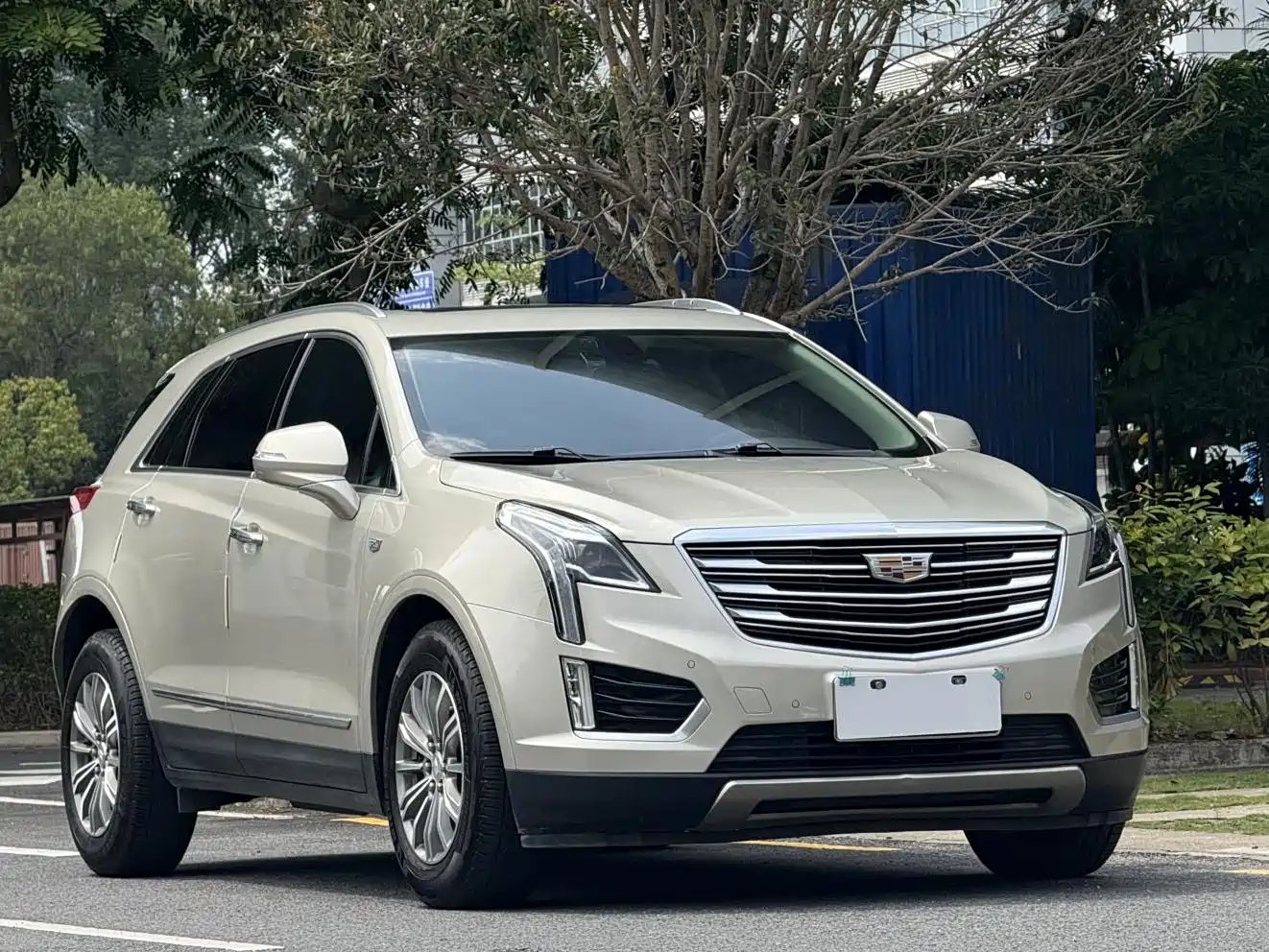 Cadillac XT5 2016 28T AWD Luxury Model фото 2
