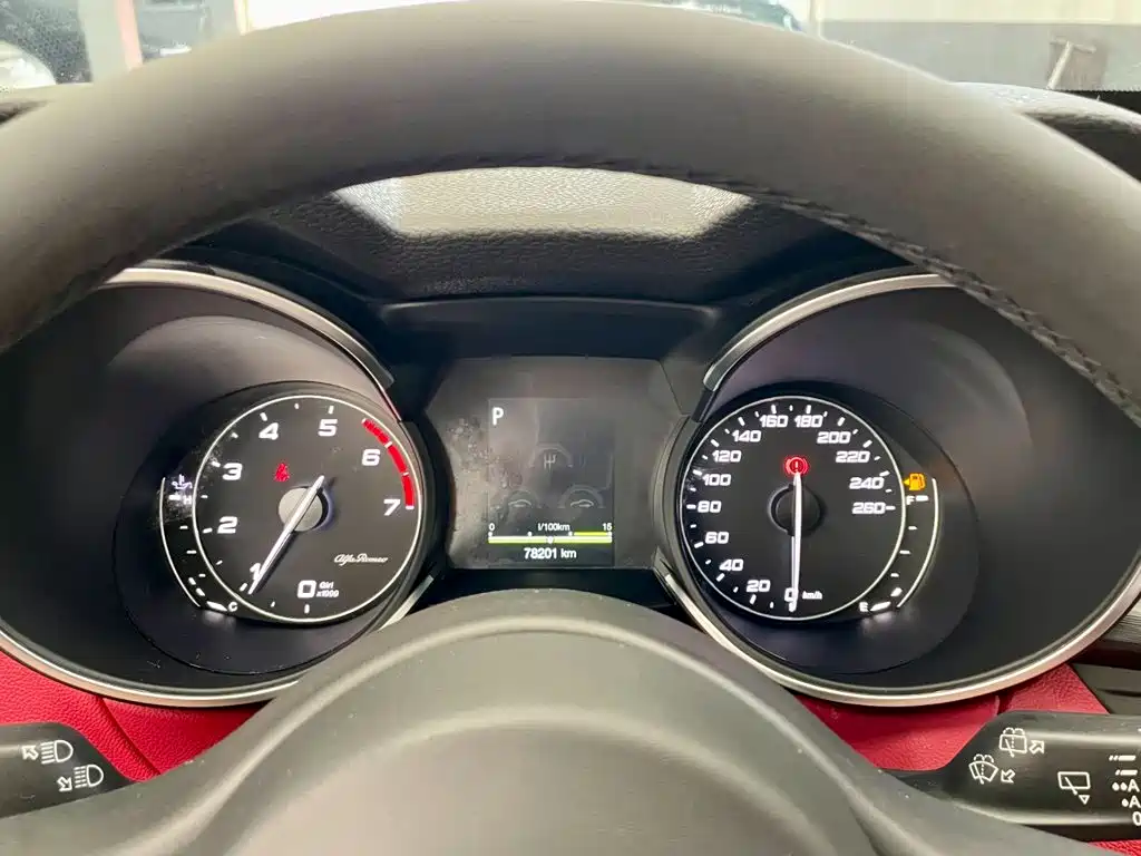Alfa Romeo Stelvio 2019 2017 2.0T 200HP Elite