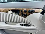 Photo 10 - Mercedes-Benz E-Class