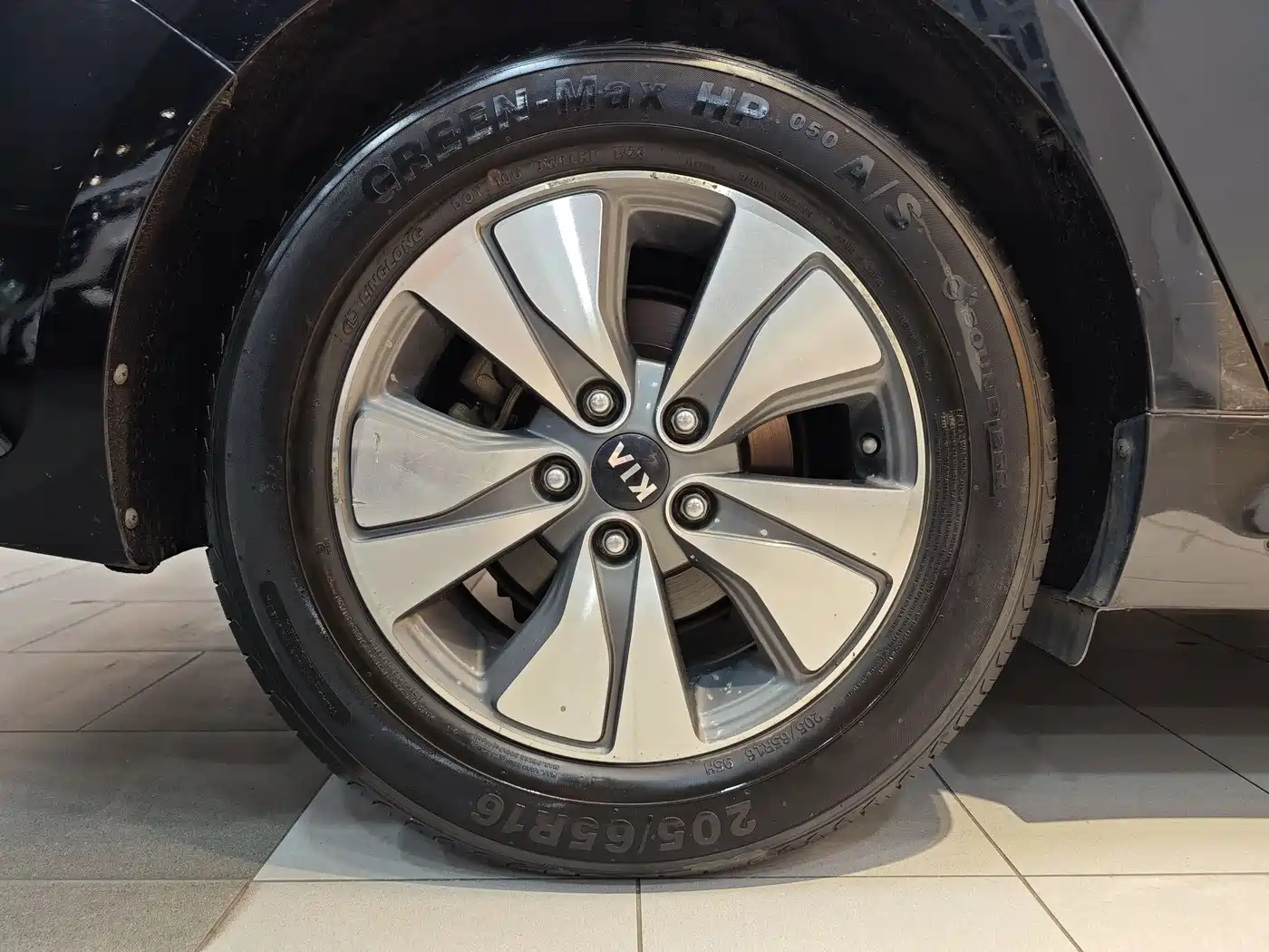 Kia K5 2016 2.0L Hybrid GLS фото 31