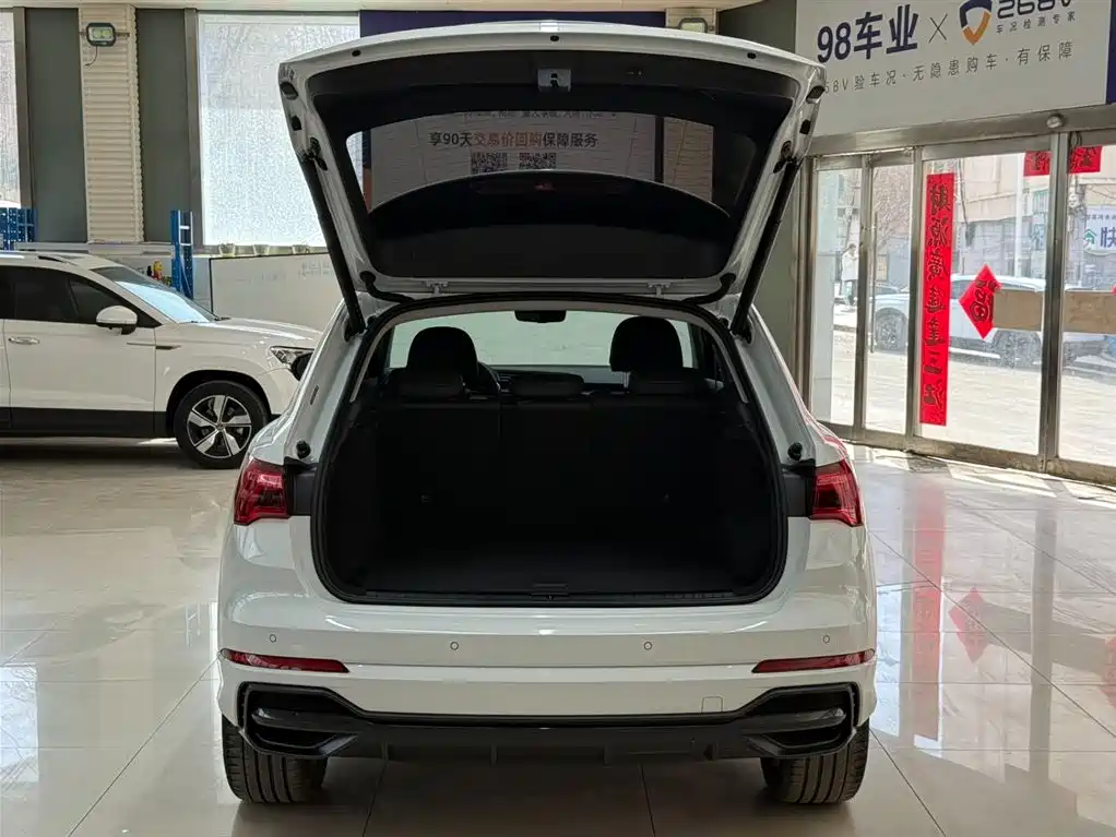 Audi Q3 2023 35 TFSI Fashion Dynamic (1.4T) фото 23
