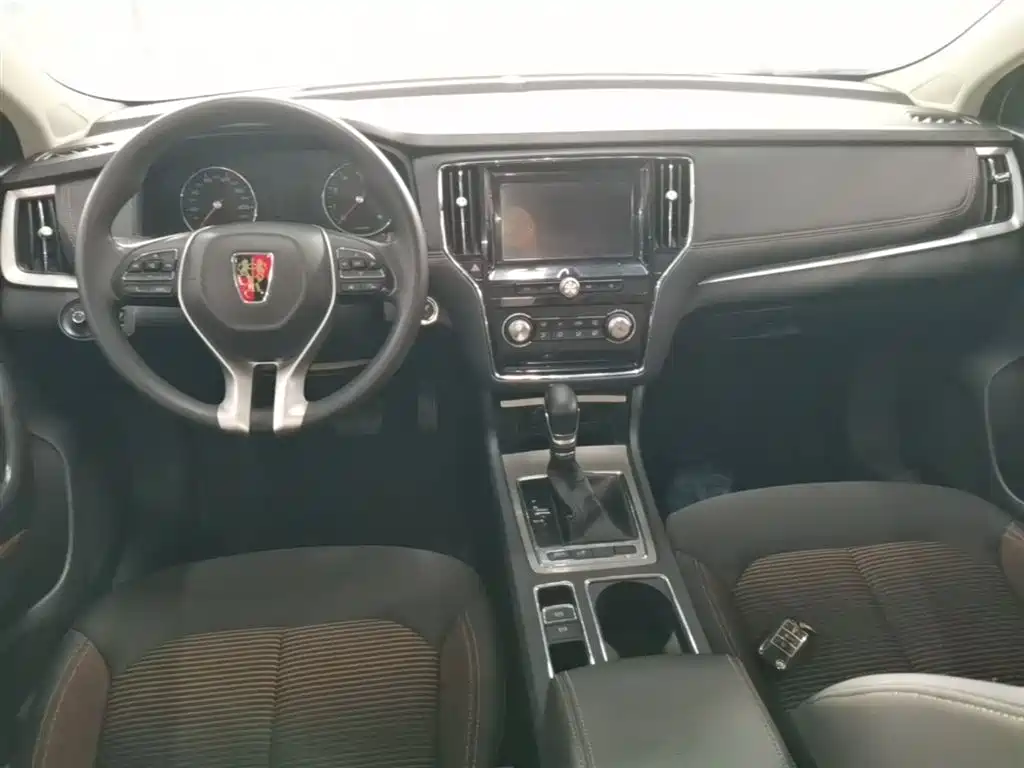 Roewe i6 2019 2019 PLUS 1.6L CVT 4G Connected Luxury Great Edition