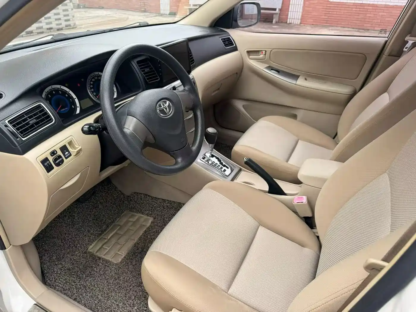 Toyota Corolla 2013 1.6L Automatic Excellence Edition фото 4