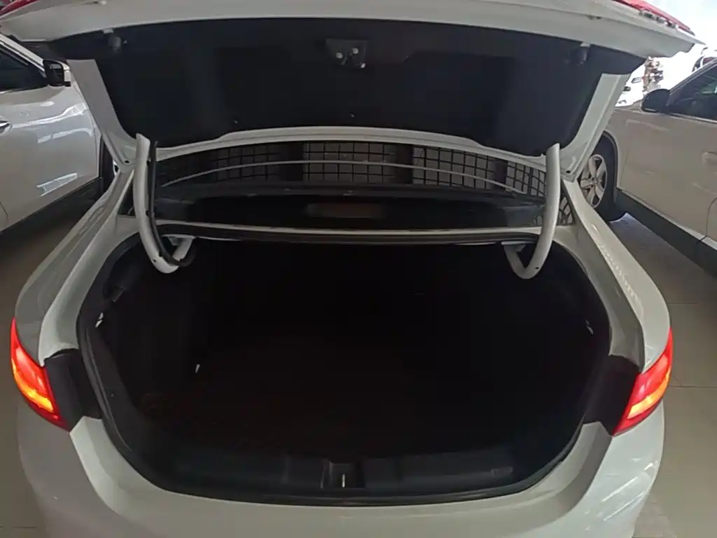 FAW Junpai A70 2017 2016 1.6L Manual Tech