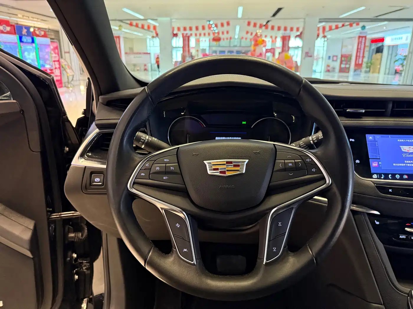 CADILLAC XT5
