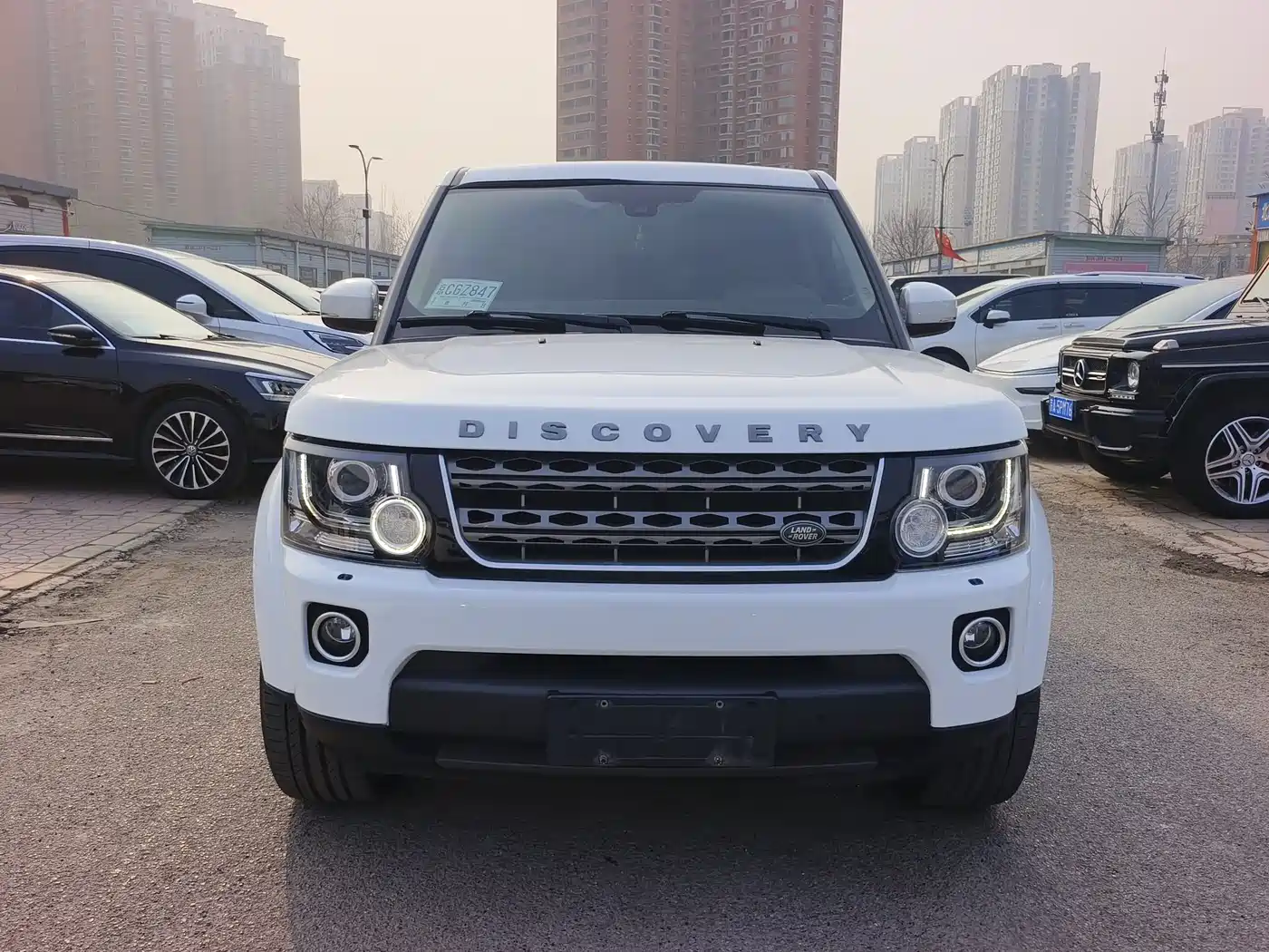 Land Rover Discovery 2015 3.0 SC V6 SE фото 2