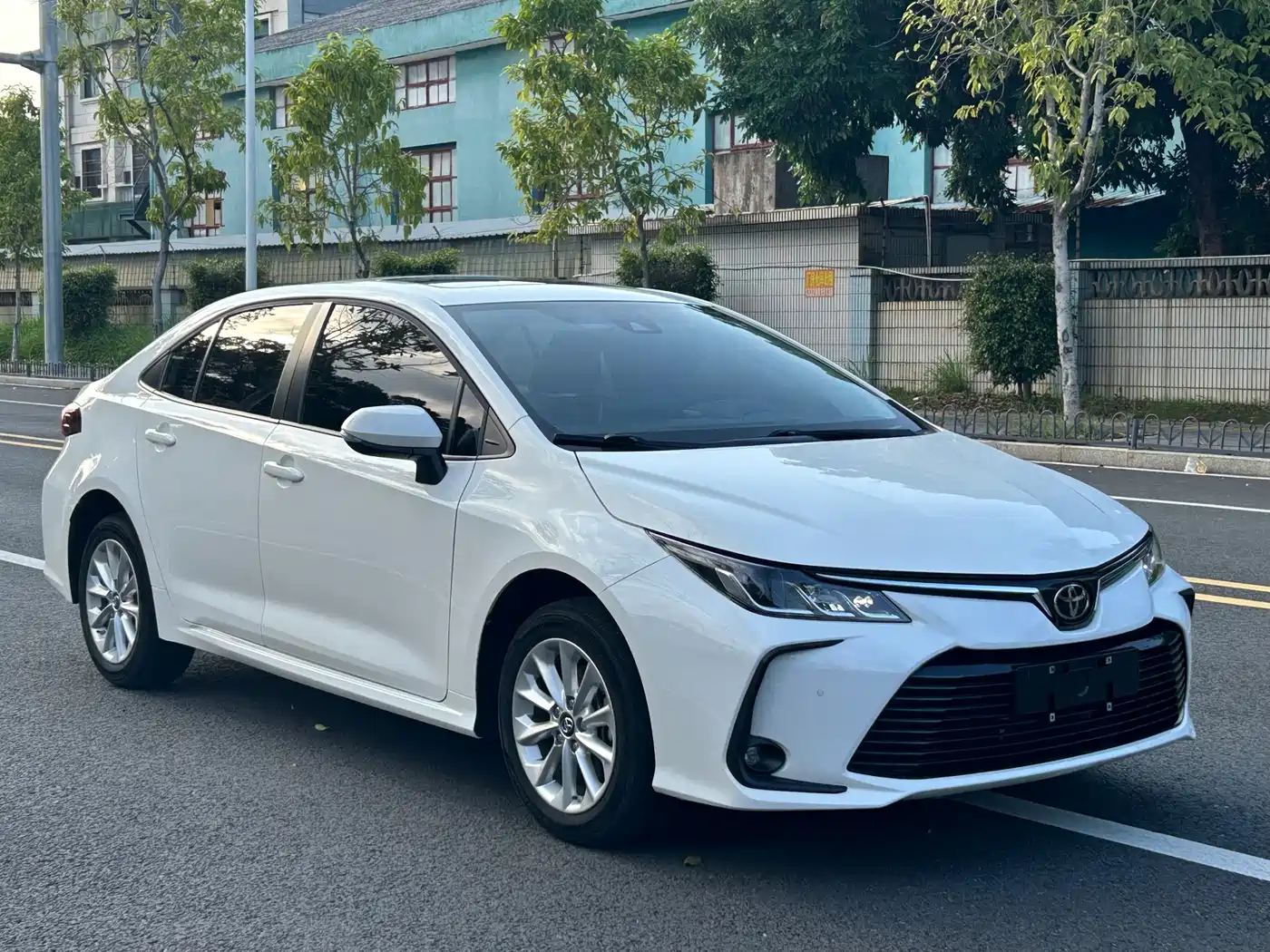 Toyota Corolla 2021 1.2T S-CVT Elite PLUS Edition фото 3
