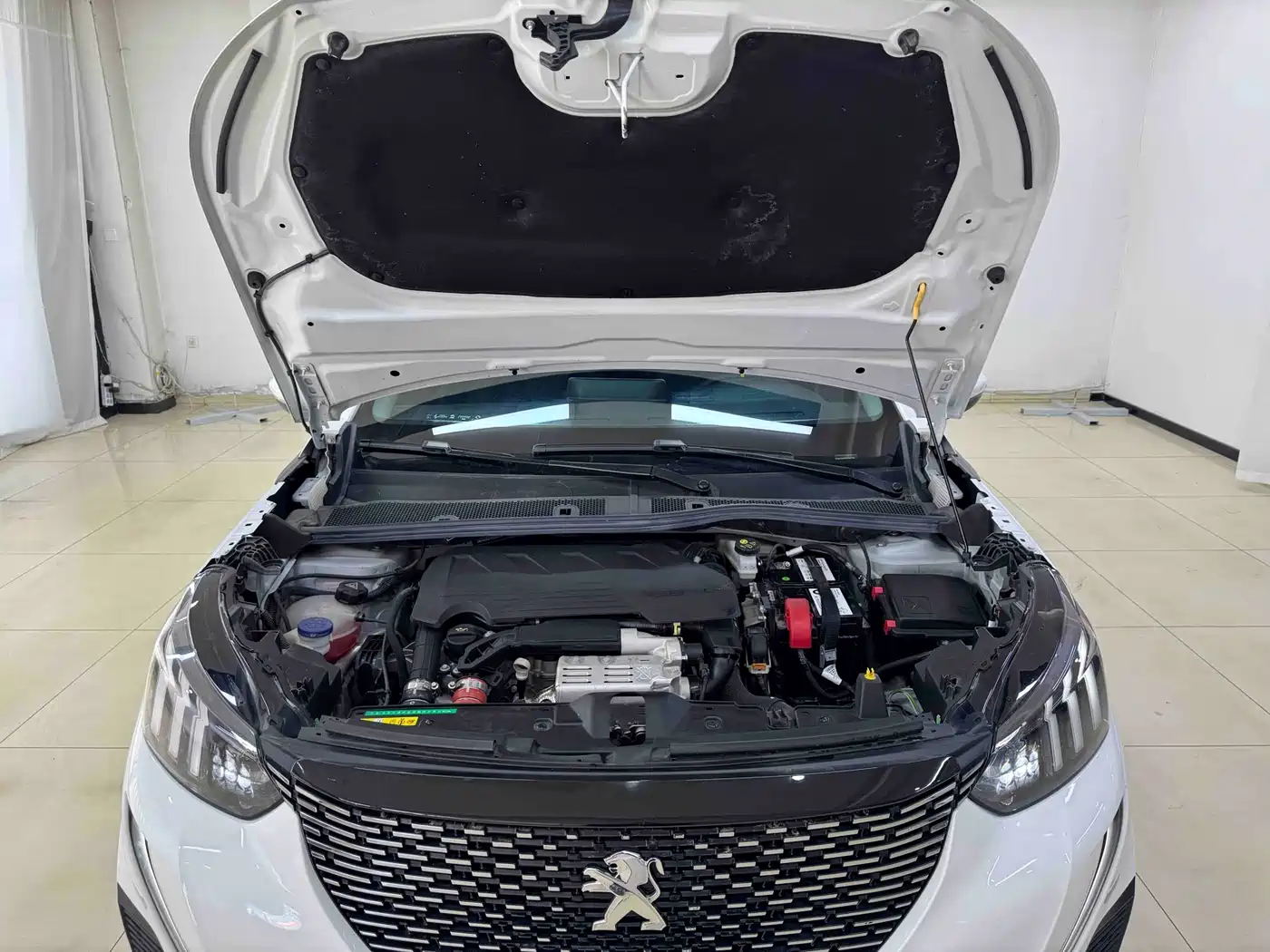 Peugeot 2008 2022 230THP THE ONE фото 18
