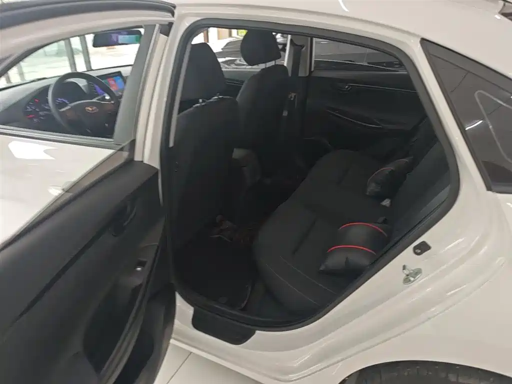 Hyundai Elantra 2020 1.6L Auto GL Pleasing Edition фото 17